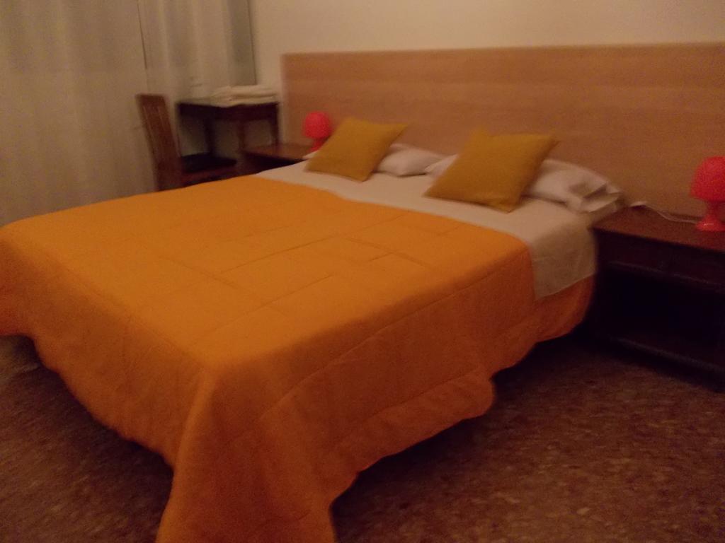 Travellers Lodge Bed & Rooms Treviso Room photo